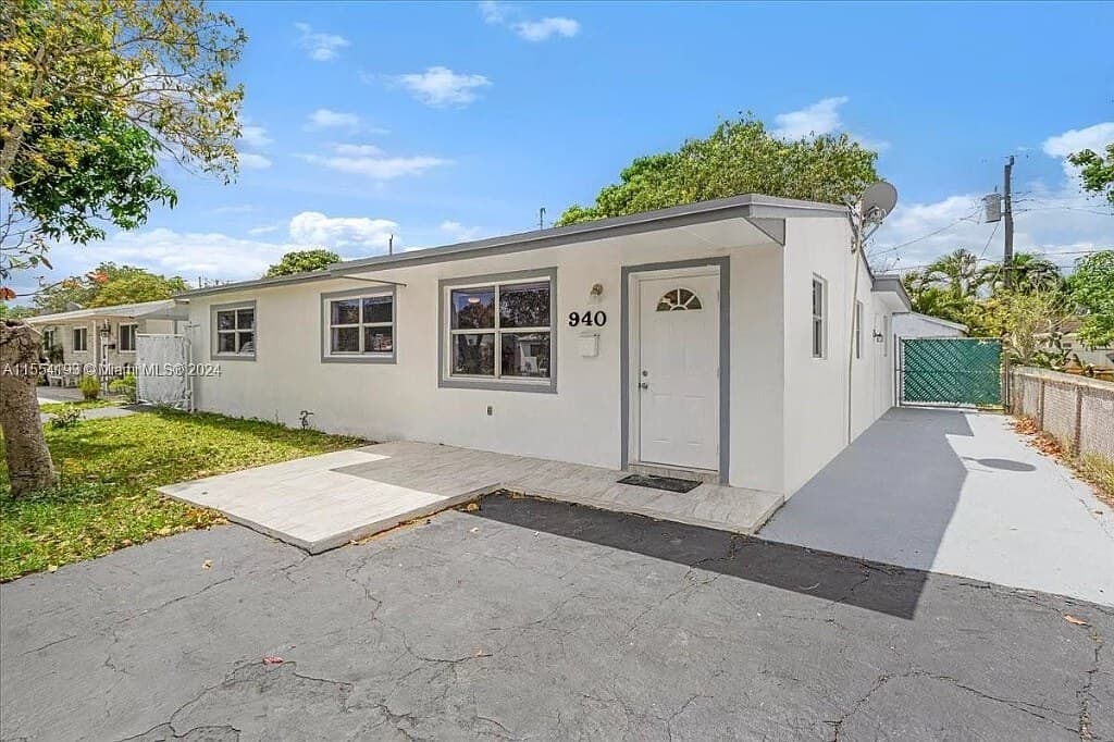 Hollywood home after as-is cash sale