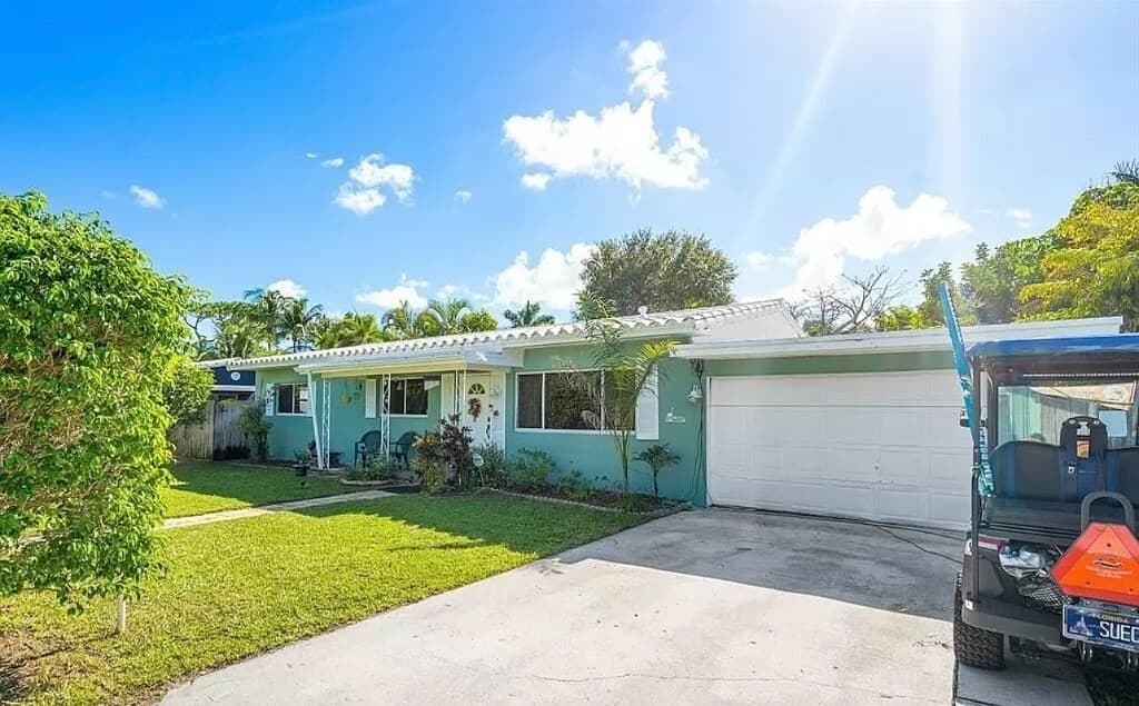 Wilton Manors home before as-is cash sale
